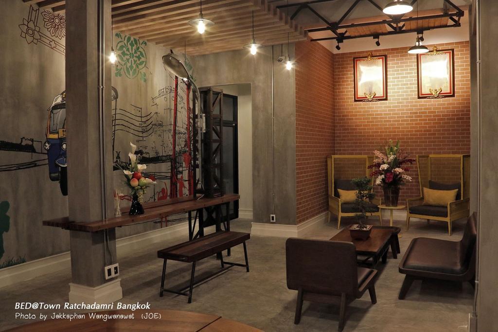 Bed@Town Hostel Bangkok Exterior photo