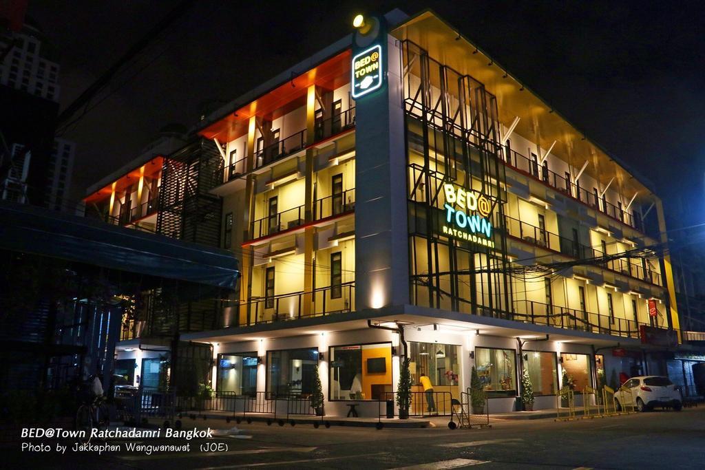 Bed@Town Hostel Bangkok Exterior photo