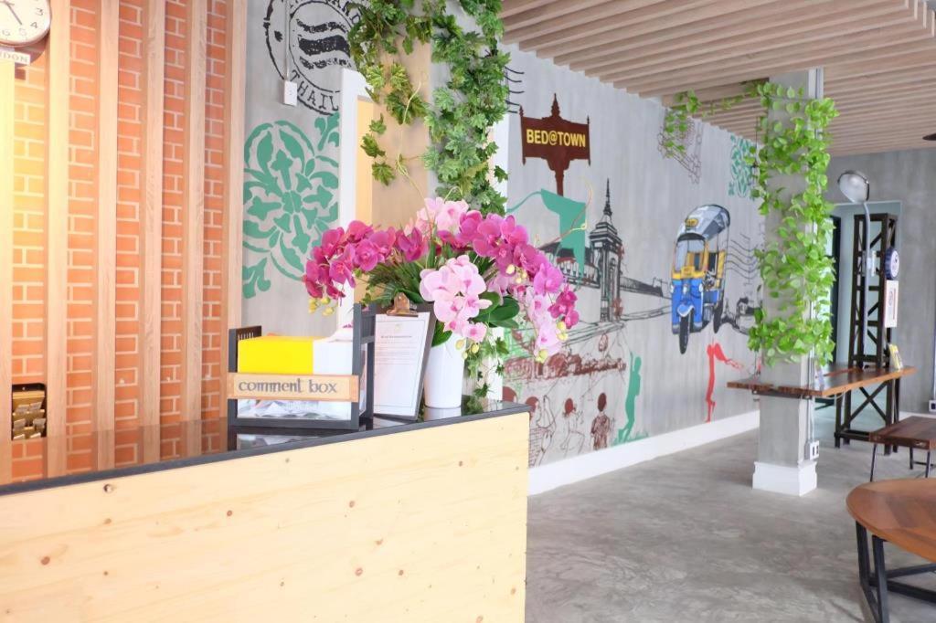 Bed@Town Hostel Bangkok Exterior photo